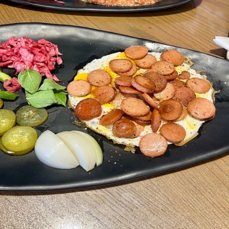 نیمرو سوسیس تک نفره